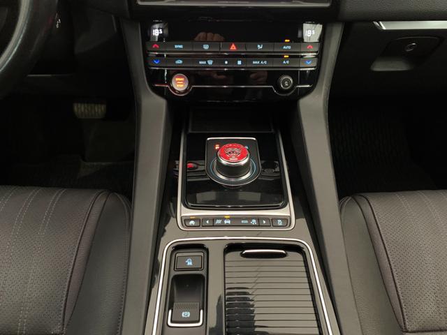 JAGUAR F-Pace 2.0 D 180 CV AWD aut. Portfolio