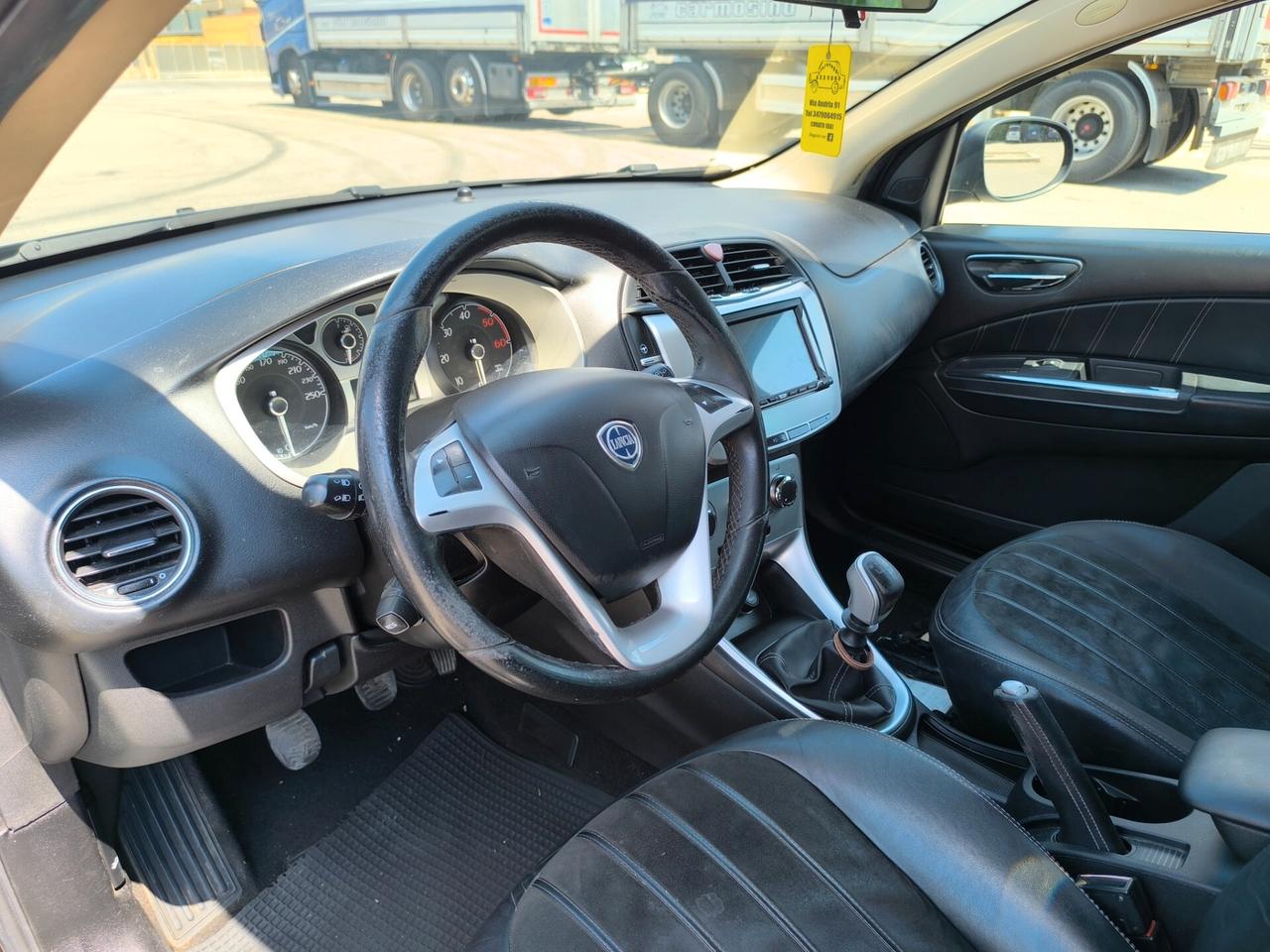 Lancia Delta 1.6 MJT DPF Silver