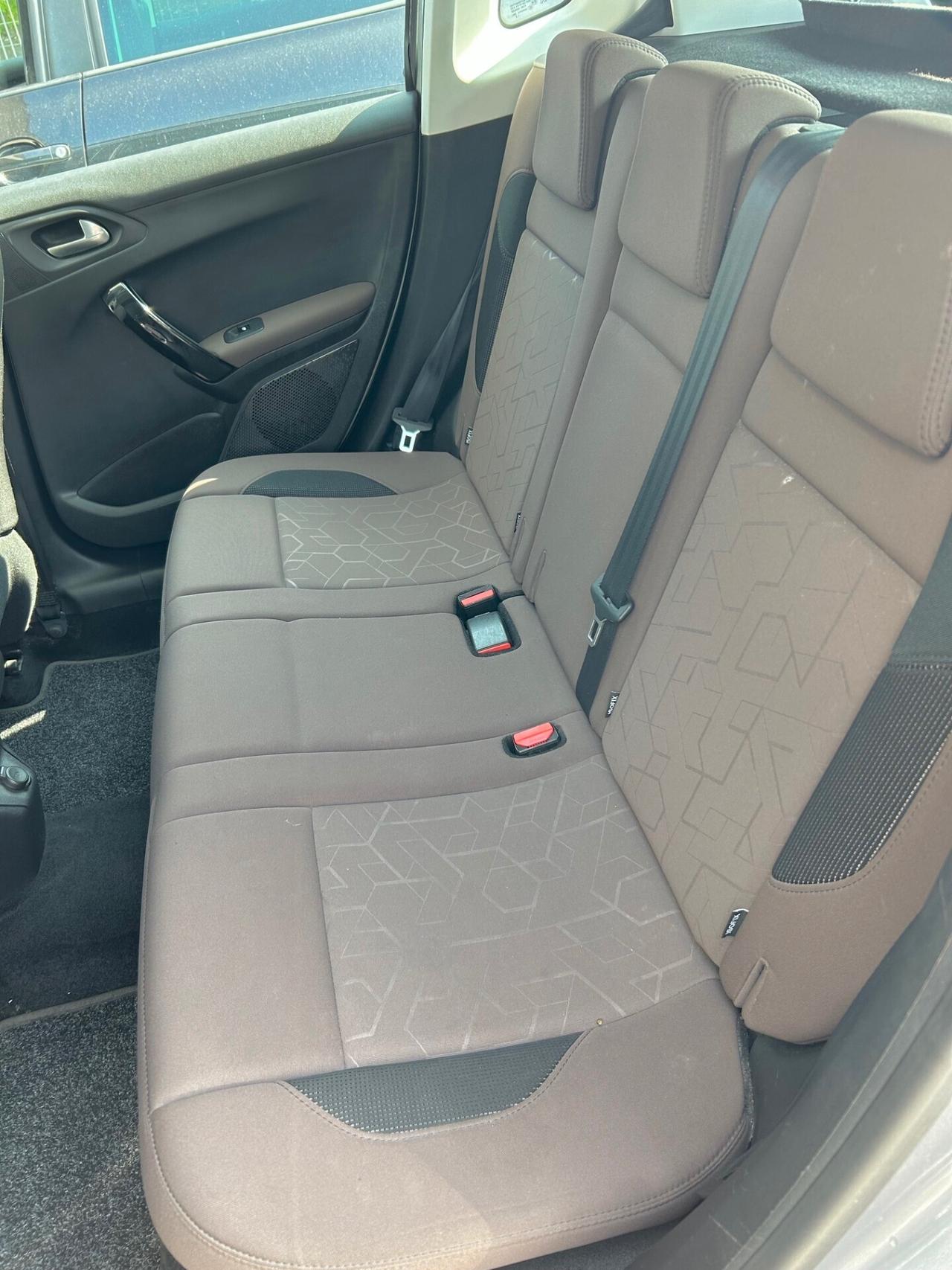 Peugeot 2008 1.6 e-HDi - AUTOMATICA-UNIPROPRIETARIO