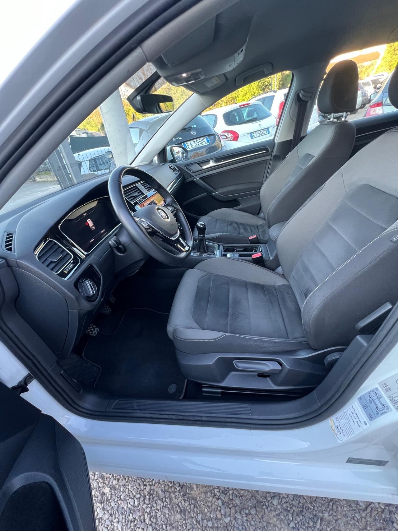 Volkswagen Golf 1.6 TDI 115 CV 5p. Executive BlueMotion Technology