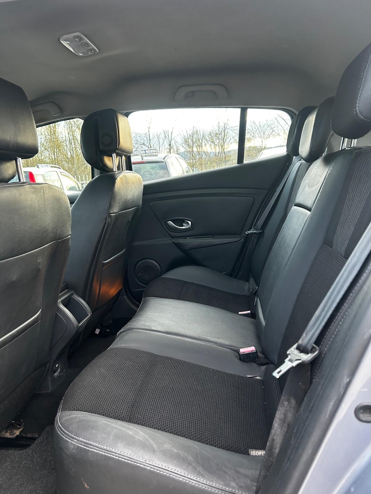 Renault Megane Mégane C-C 1.9 dCi 130CV Luxe