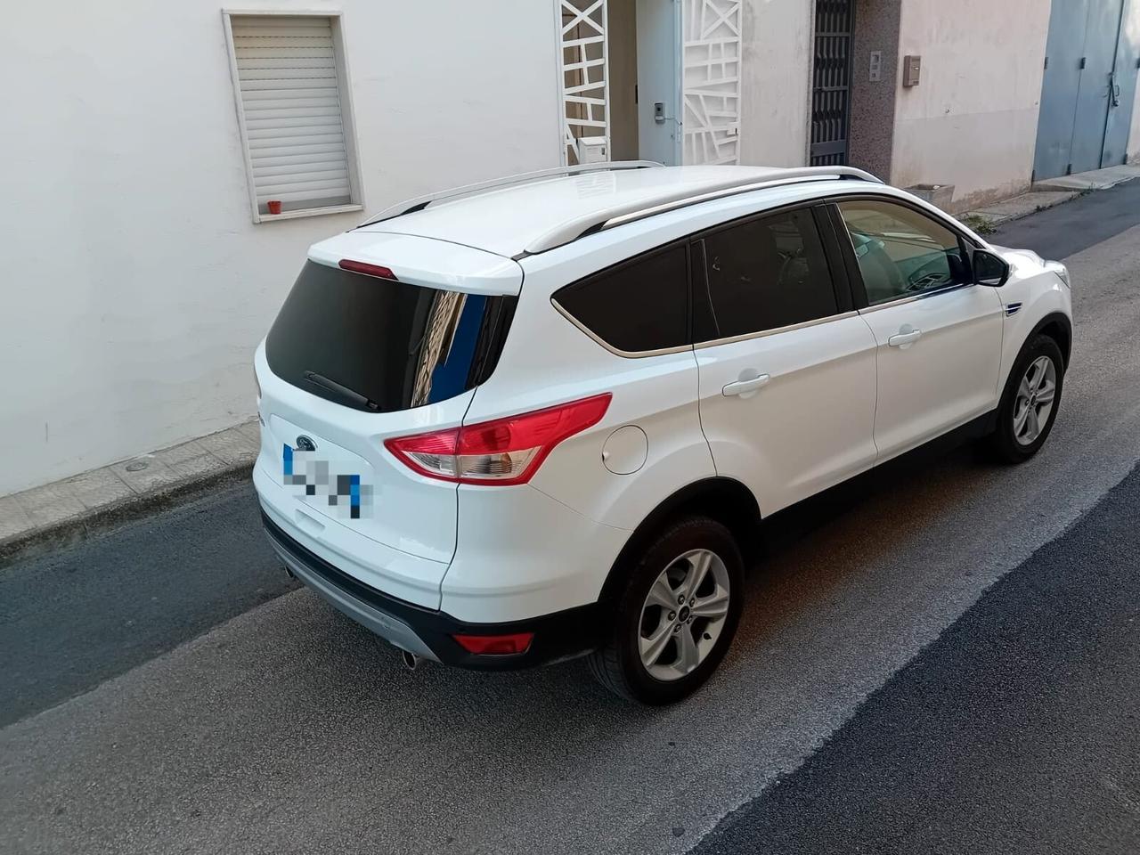 Ford Kuga 2.0 TDCI 120 CV S&S 2WD Titanium