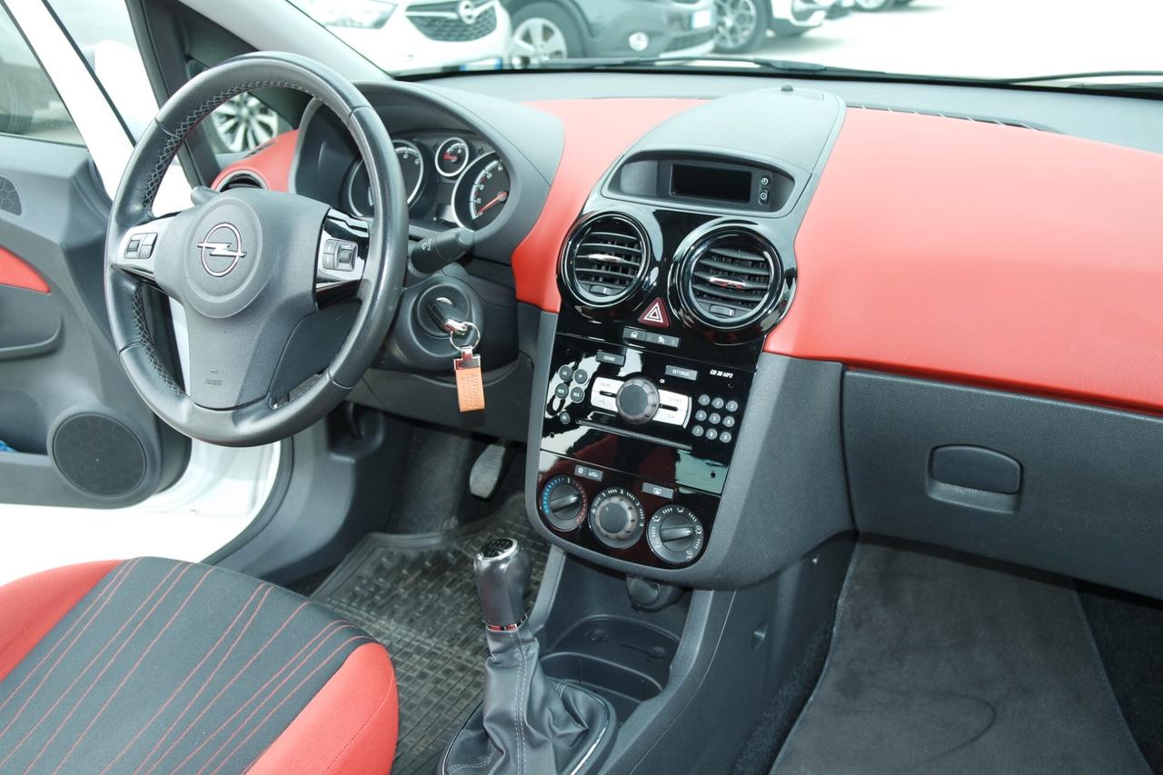 Opel Corsa 1.2 80CV 3 porte GPL-TECH Edition