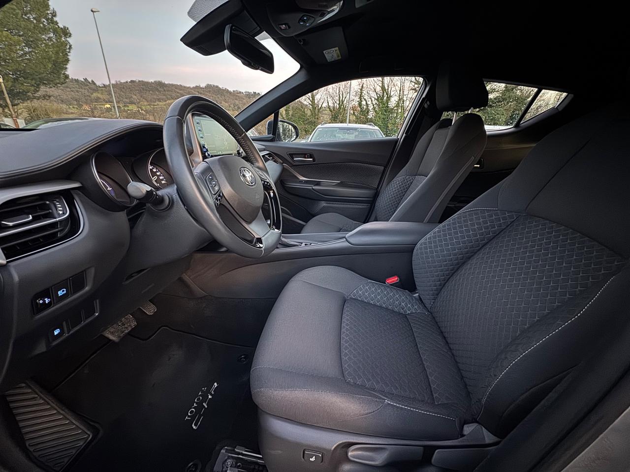 Toyota C-HR 1.8 Hybrid 122Cv E-CVT Business