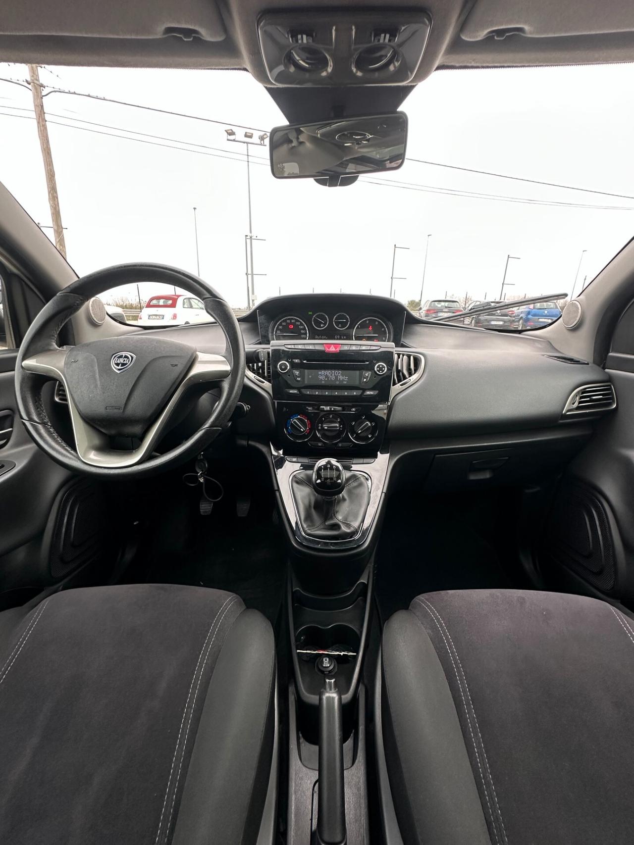 Lancia Ypsilon 1.3 MJT 16V 95 CV 5 porte S&S Elle