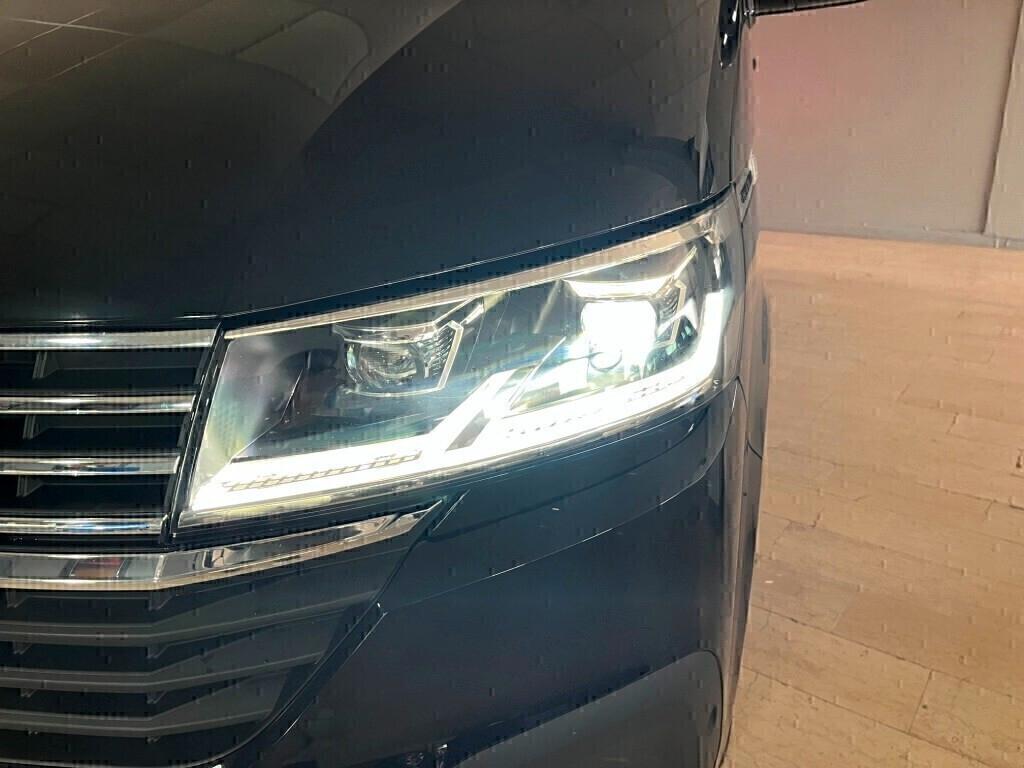 Volkswagen Multivan 2.0TDI T6.1 Highline 7p Unico prop.