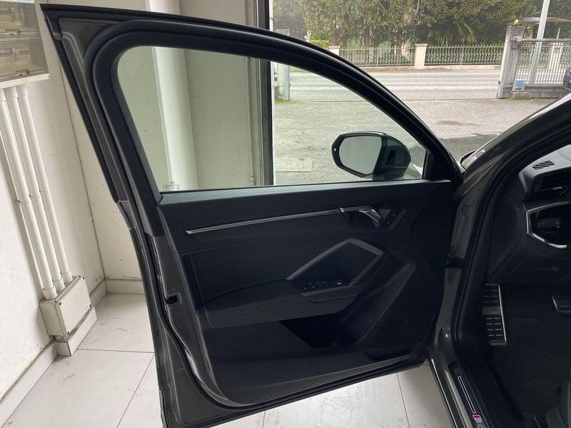 Audi Q3 Q3 35 TDI quattro S tronic S line edition