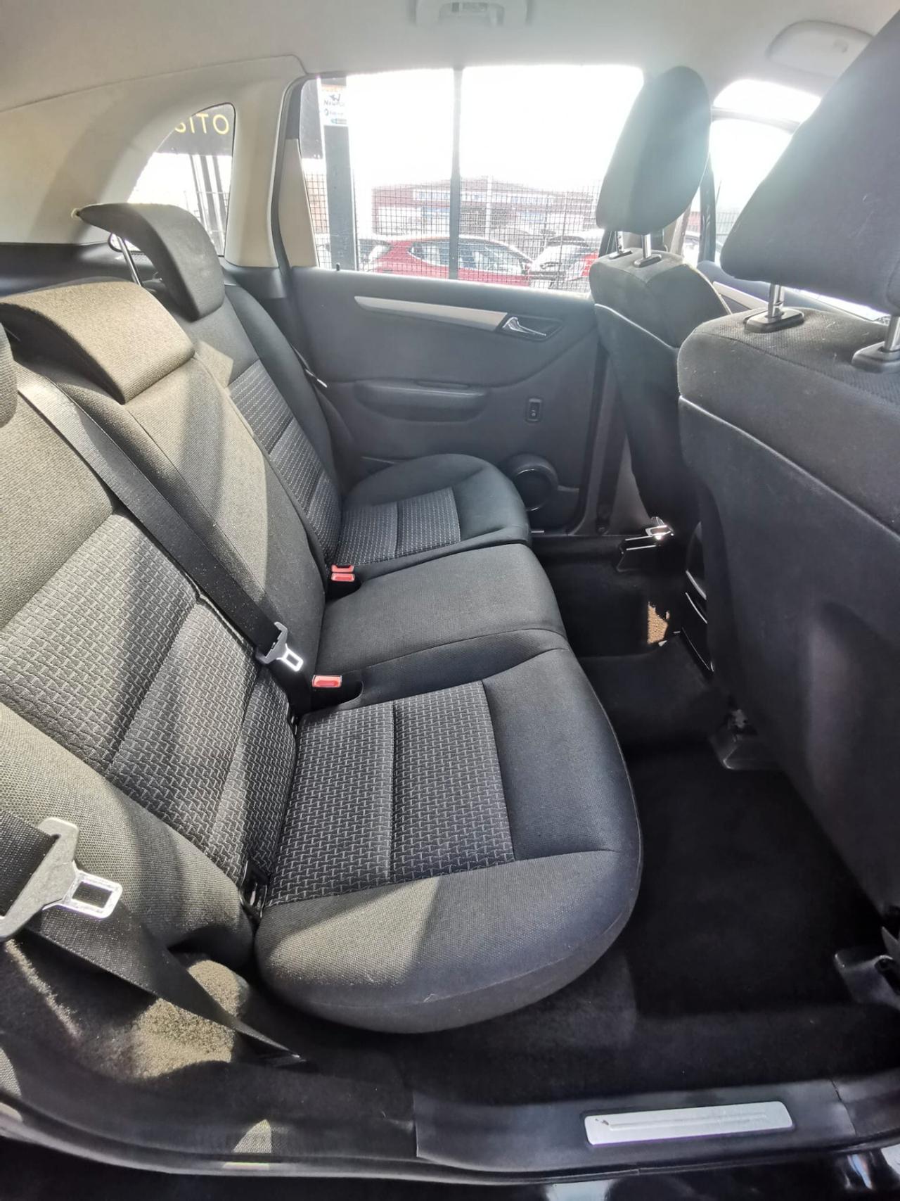 Mercedes-benz B 180 CDI Premium - 2012