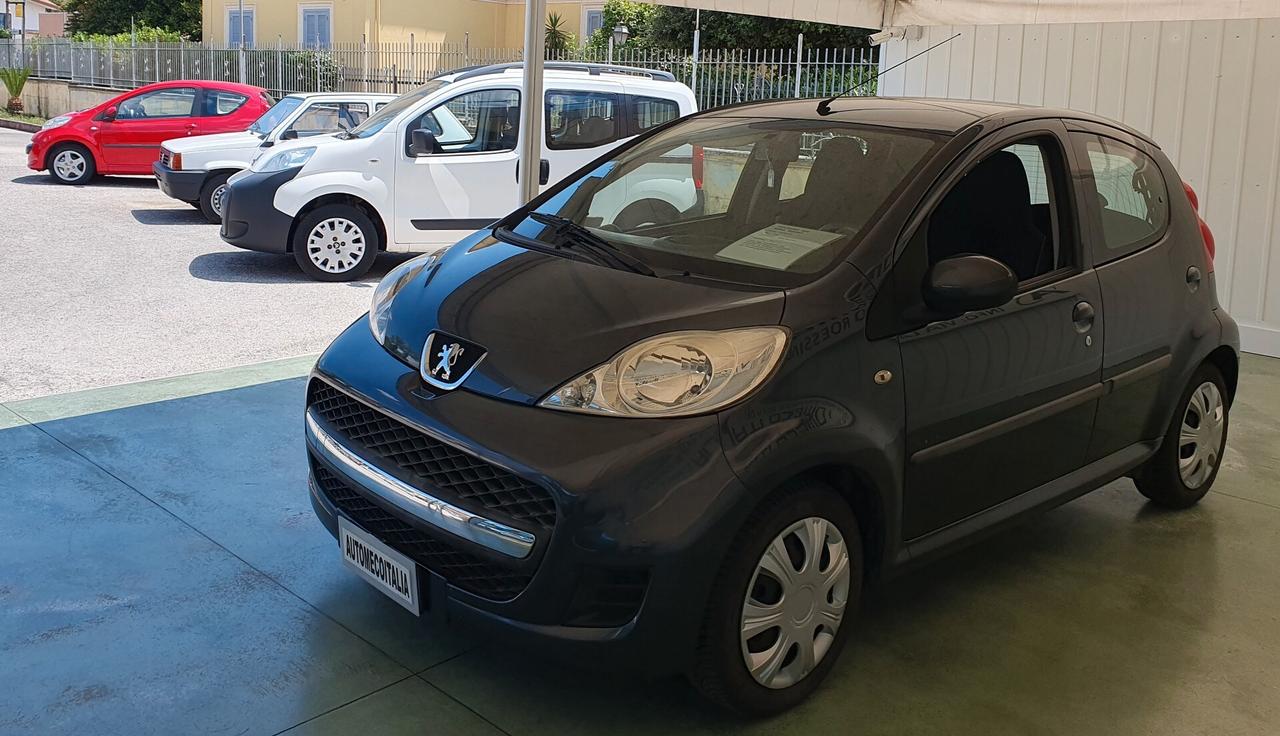 Peugeot 107 1.0 BENZ - 5 PORTE - 2009 - KM. 174.000