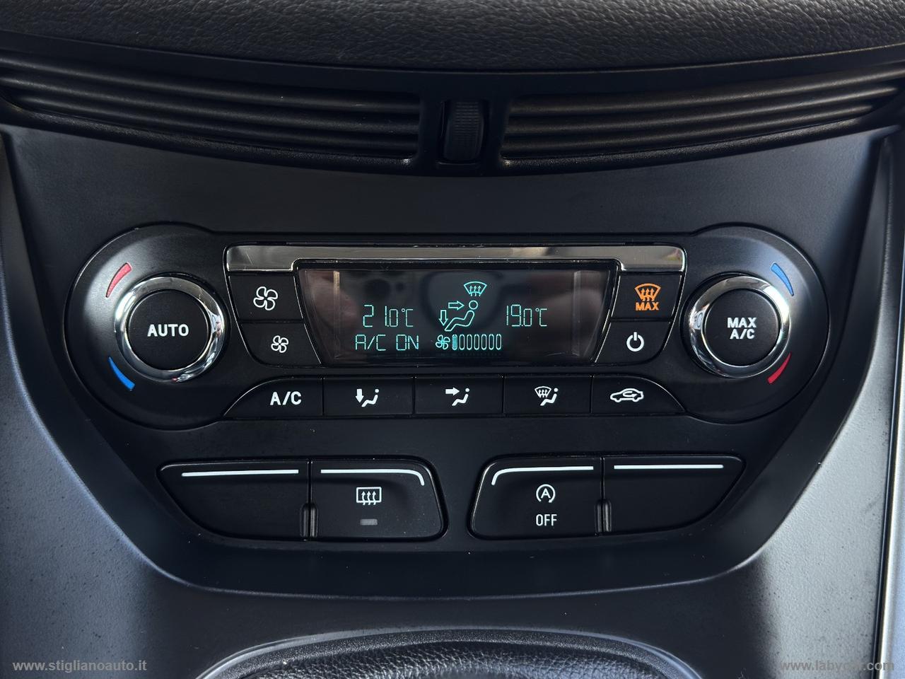 FORD Kuga 2.0 TDCI 120 CV S&S 2WD Titanium