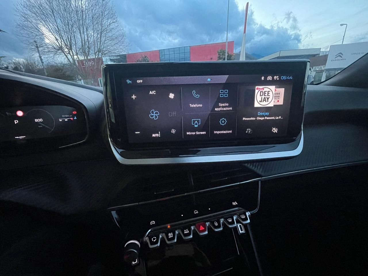 Peugeot 2008 PureTech 130 S&S EAT8 Allure