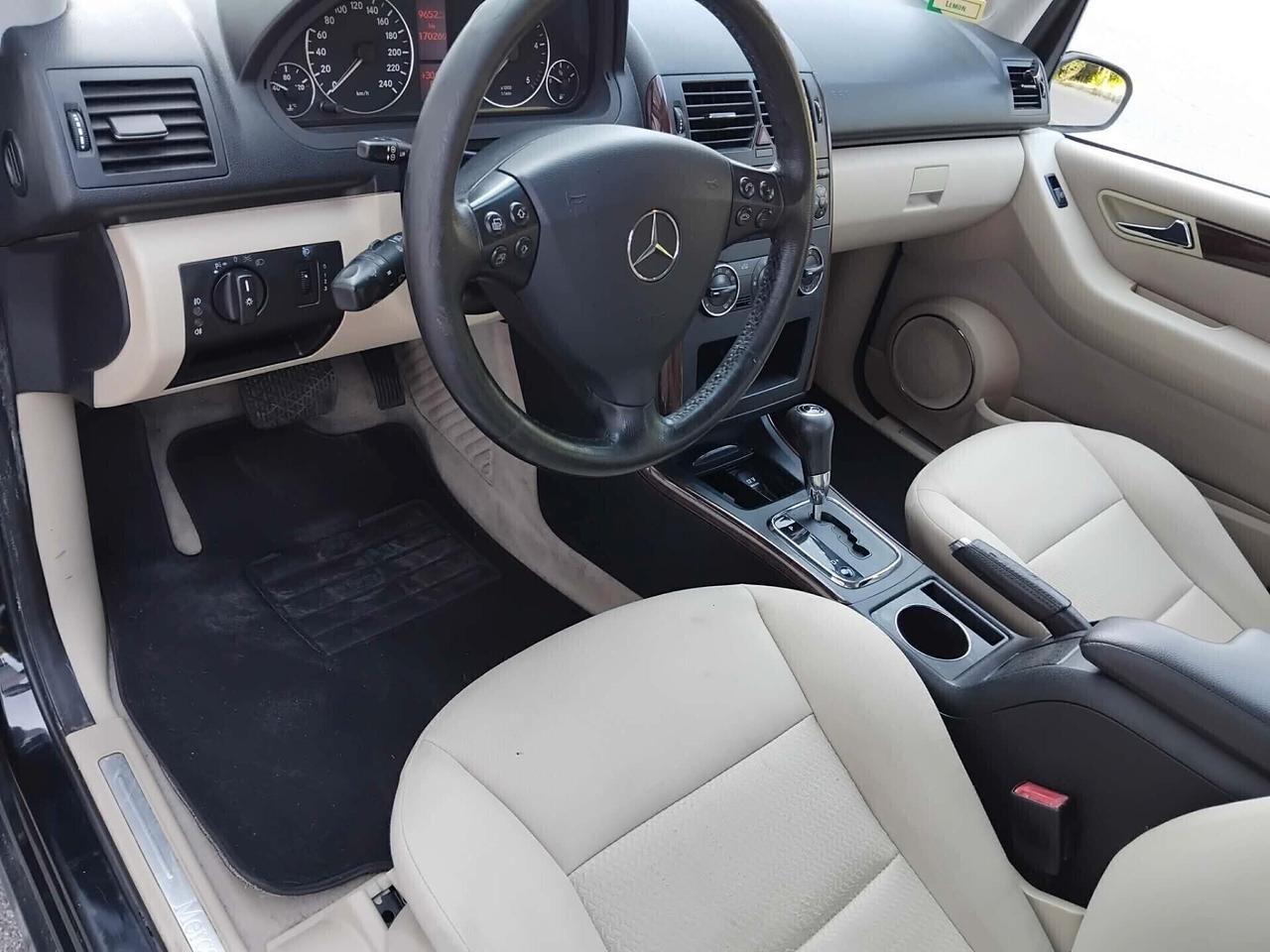 Mercedes-benz A 180 automatica