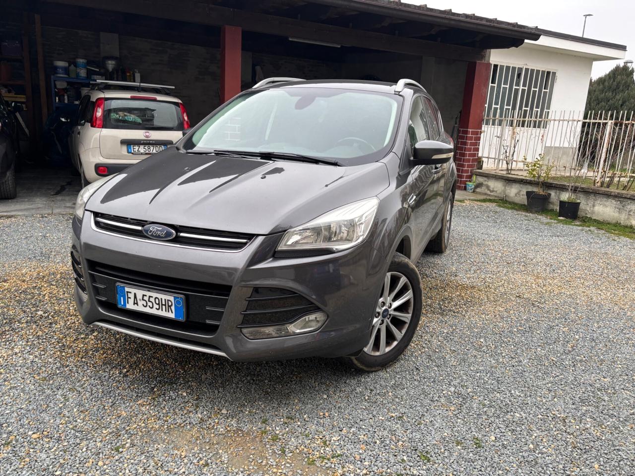 Ford Kuga 2.0 TDCI 150 CV S&S 4WD Titanium