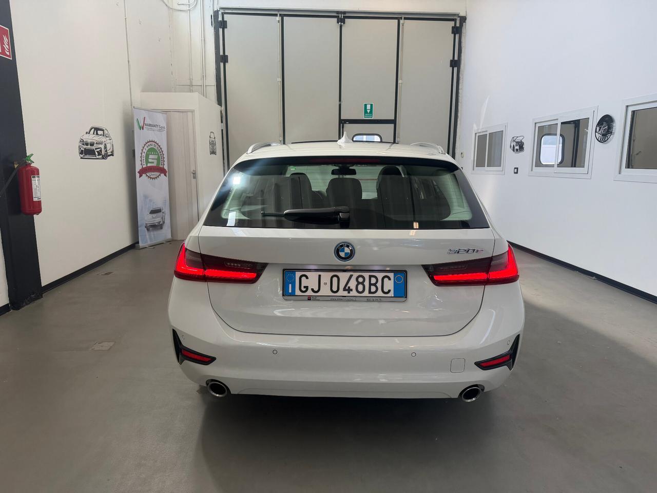 Bmw 320e Touring Business Advantage