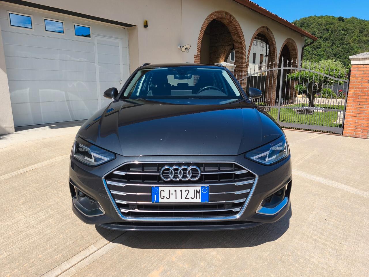 Audi A4 Avant 35 TDI/163 CV Mhev -S tronic Business Advanced