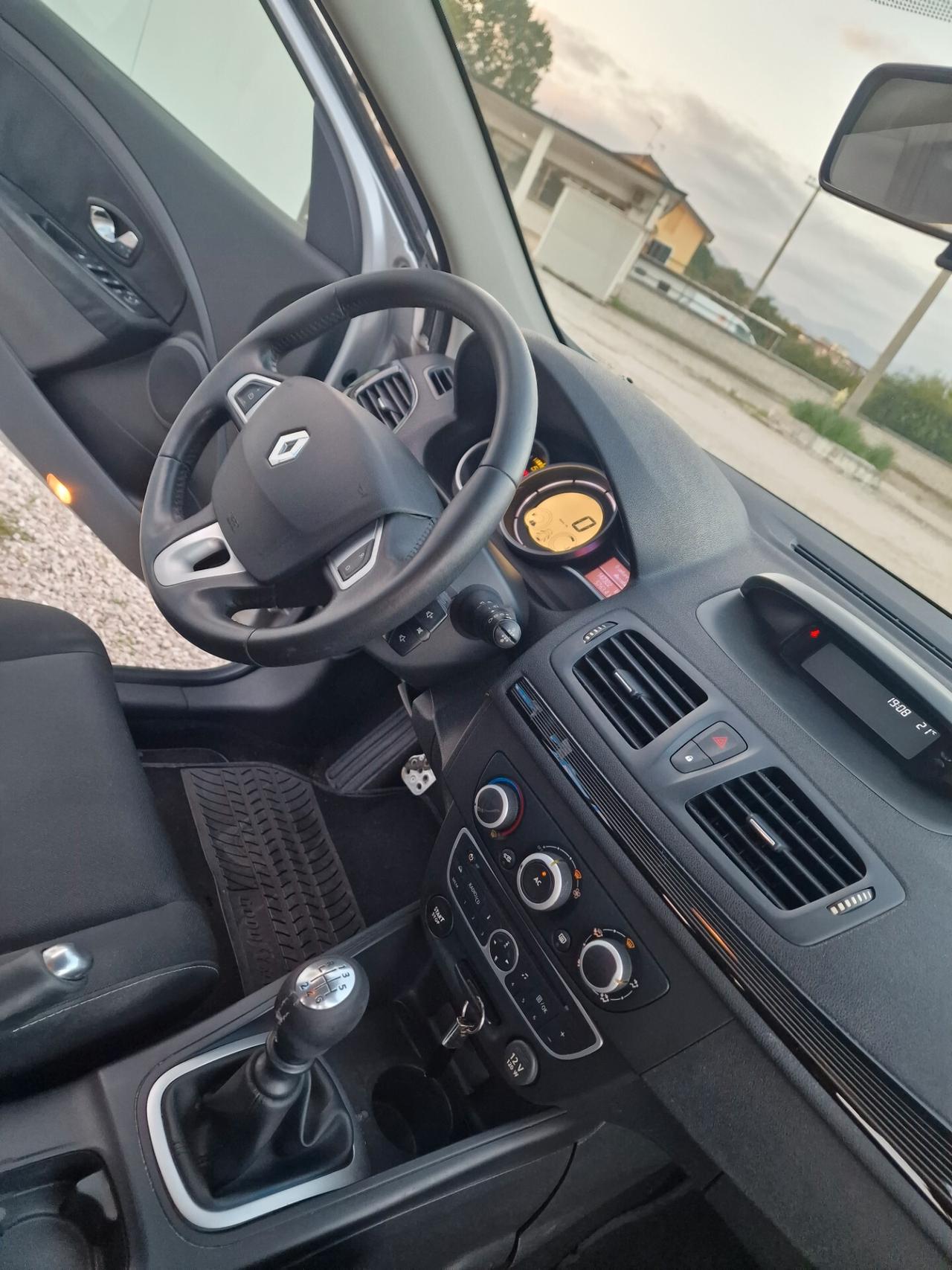 Renault Mégane 1.5 dCi 110CV SporTour Attractive