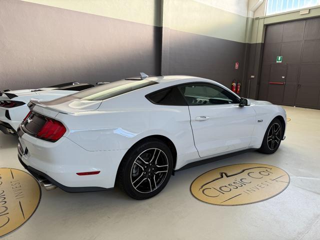 FORD Mustang Fastback 5.0 V8 aut. GT