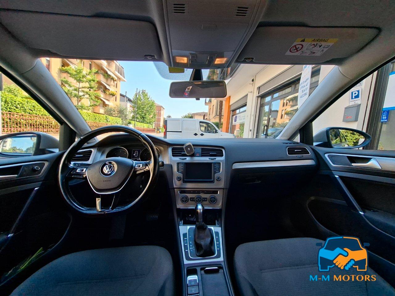 Volkswagen Golf 5 Porte Golf 5p 1.6 tdi 110cv dsg neo patentati