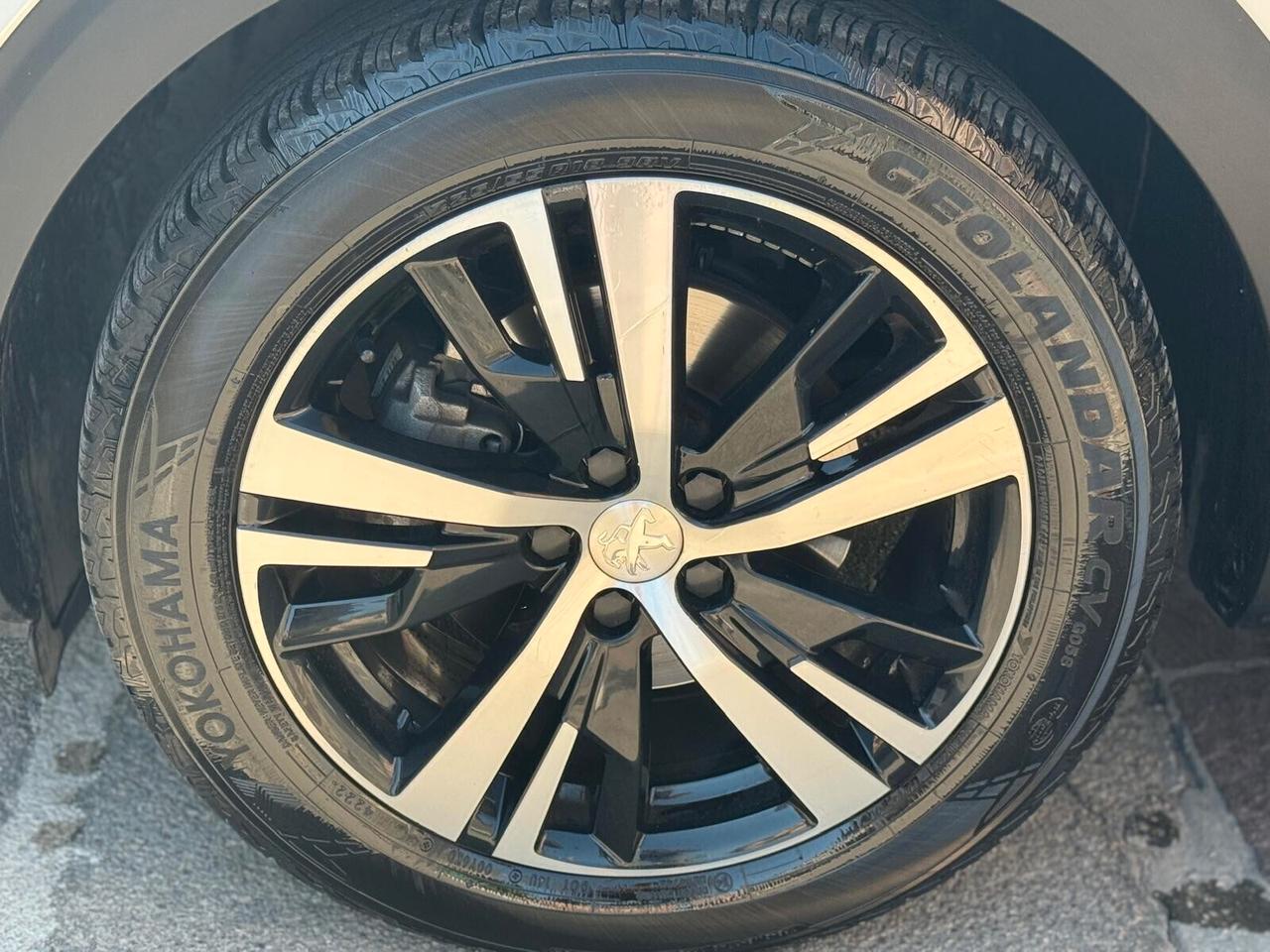 Peugeot 3008 BlueHDi 130 S&S EAT8 GT