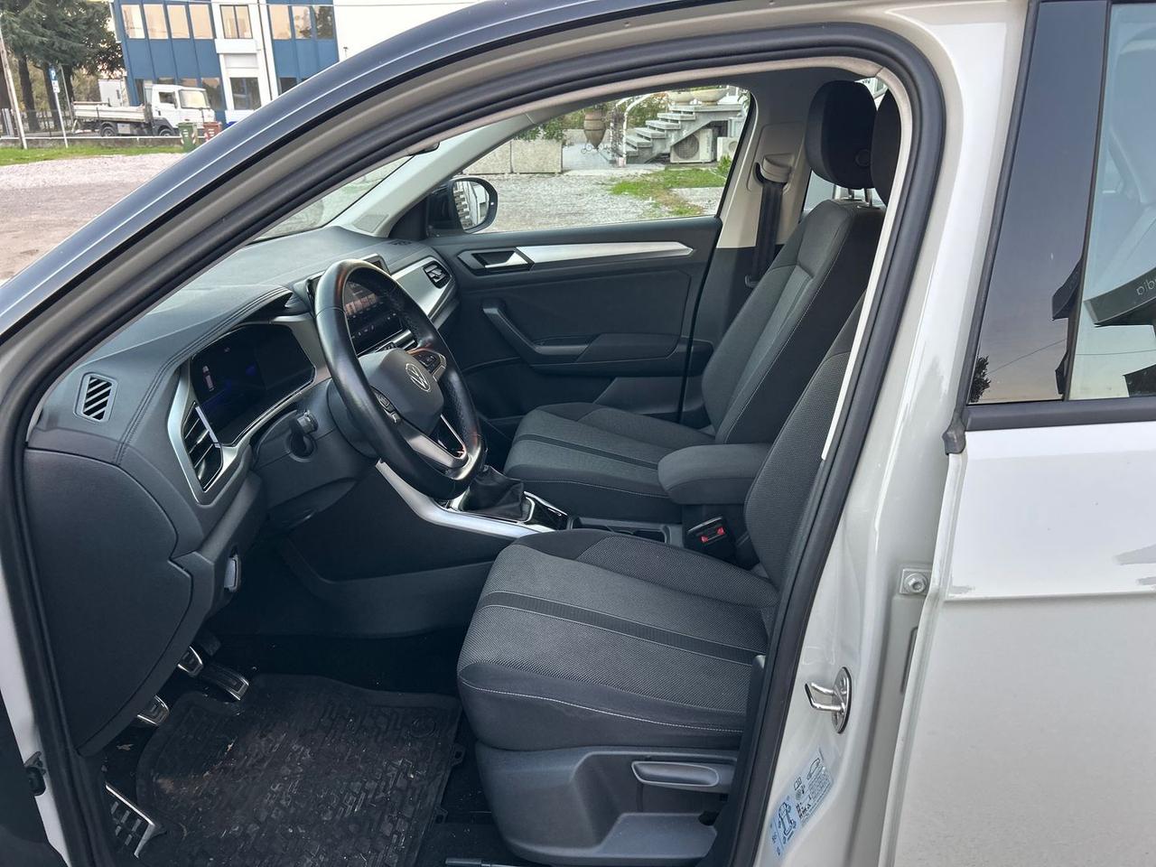 Volkswagen T-Roc Life 1.0 TSI #7689