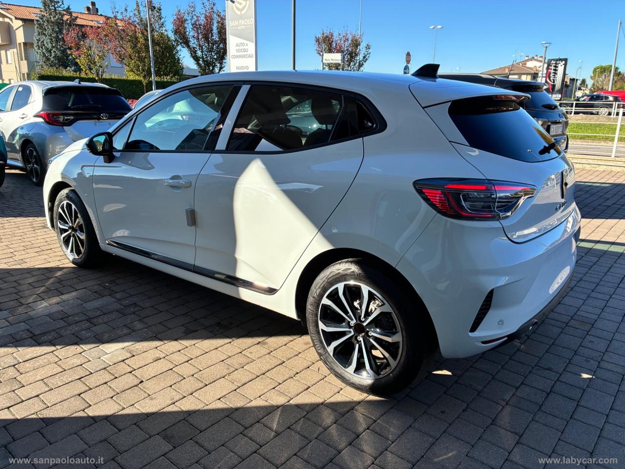 RENAULT Clio ECO-G 100 CV Techno