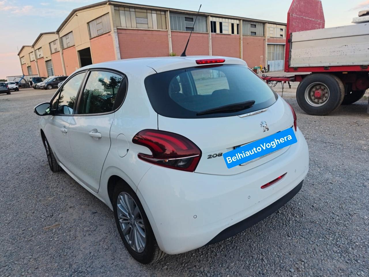 Peugeot 208 2017---1.2 Benzina Neopatentati