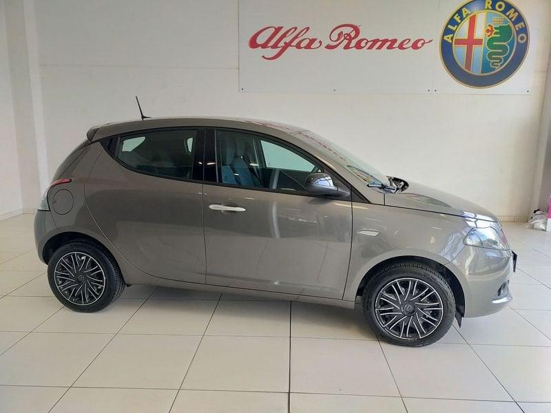 Lancia Ypsilon Ypsilon 1.0 FireFly 5 porte S&S Hybrid Gold KM0