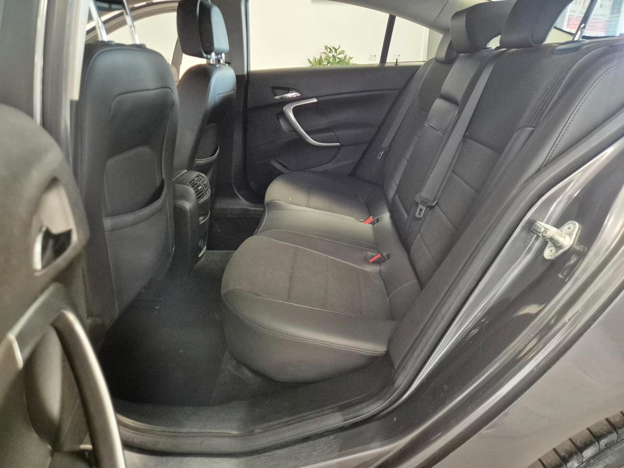 Opel Insignia 1.6 Turbo 180CV 4 porte Cosmo