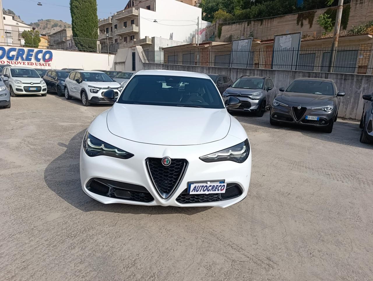 Alfa Romeo Stelvio 2.2 Turbodiesel 160 CV AT8 RWD