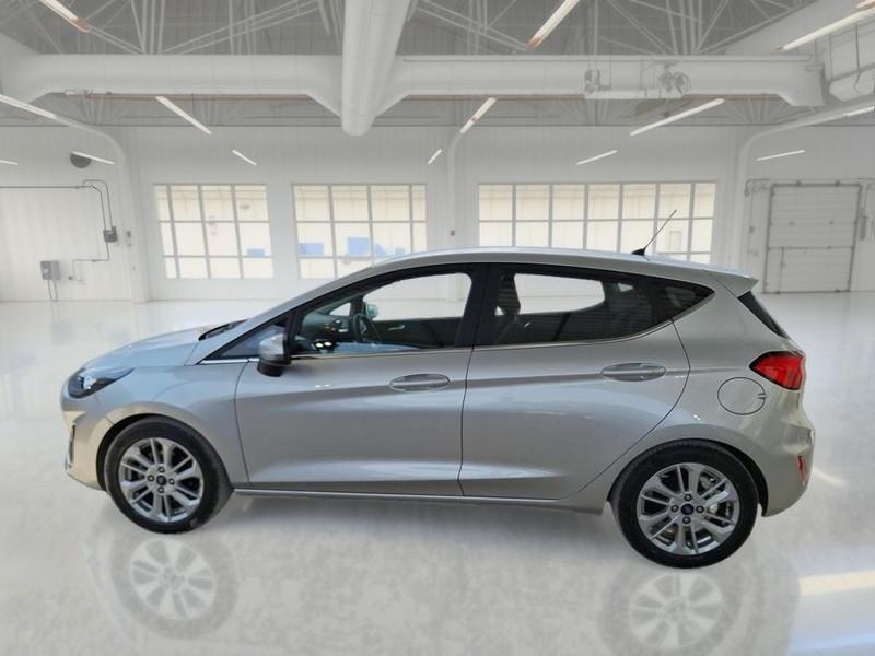 FORD FIESTA 1.0 ECOBOOST HYBRID 125 CV SES TITANIUM 5 PORTE BERLINA
