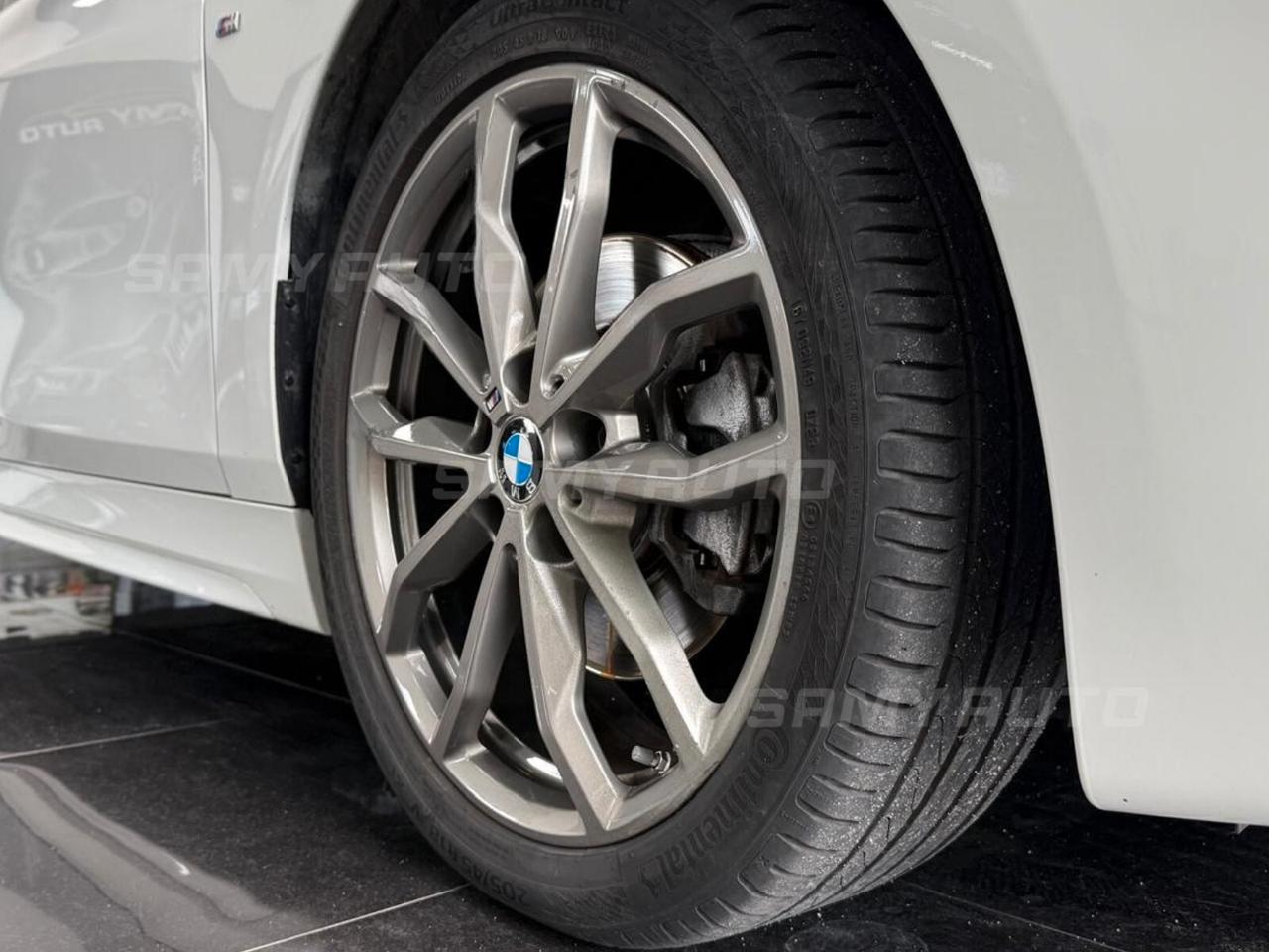 Bmw 118 118d 5p. Msport