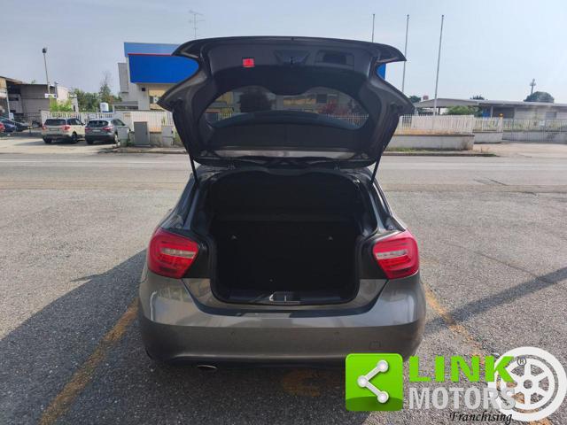 MERCEDES-BENZ A 180 Premium