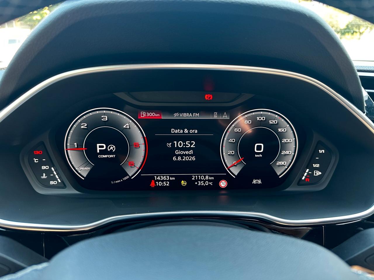 Audi Q3 SPORTBACK 35 TDI QUATTRO S LINE / PANORAMA / R20 / MATRIX