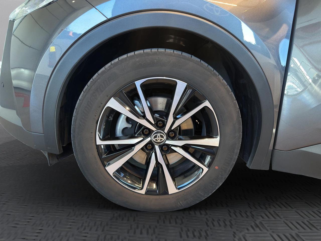 Toyota C-HR 2.0 phev Trend eco fwd e-cvt