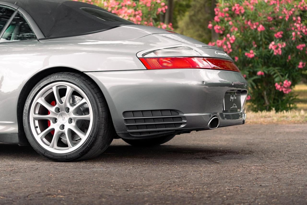 Porsche 911 Carrera 4S (kit 345CV) cat Cabriolet