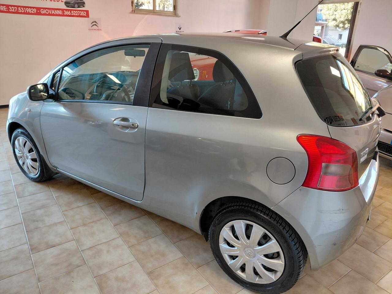TOYOTA YARIS ANNO 2008 BZ 1.0 ADATTA NEOPATENTATI KM 185 MILA