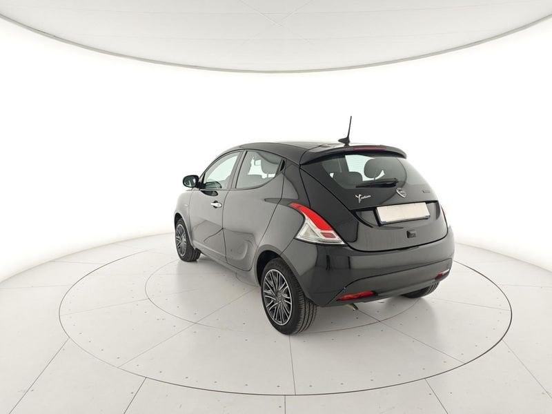 Lancia Ypsilon 1.0 FireFly 5 porte S&S Hybrid Gold