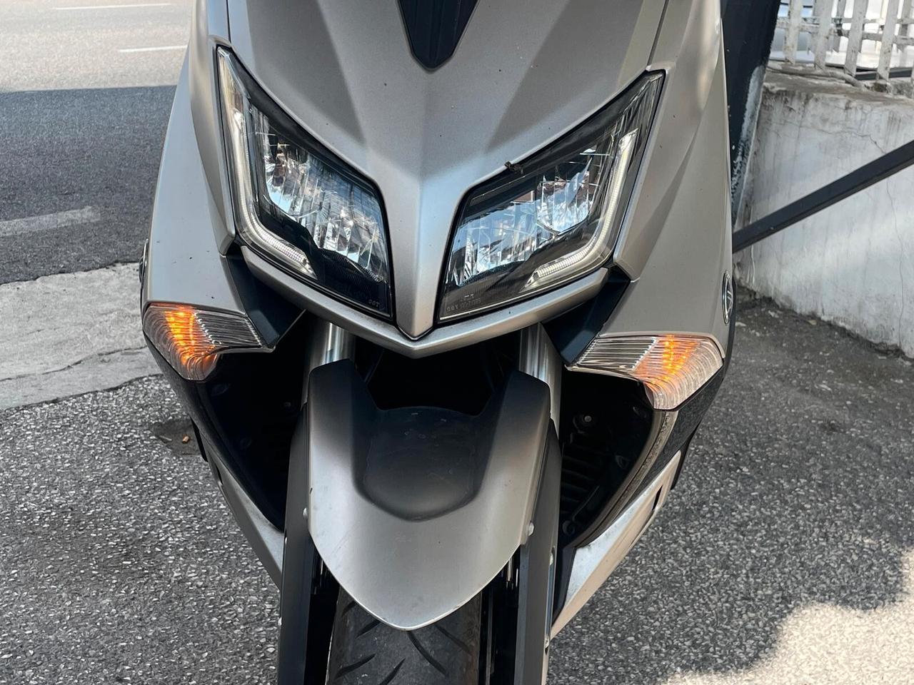 Yamaha T Max 530 ABS FULL LED
