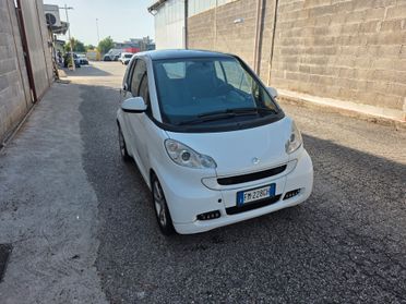 Smart ForTwo 1000 52 kW MHD coupé pure