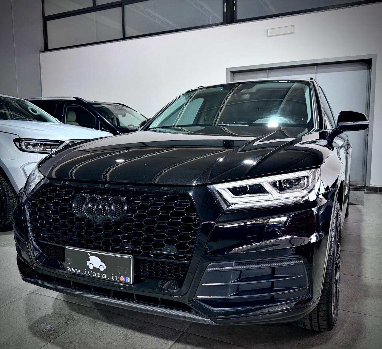 Audi Q5 2.0 TDI 190CV Total Black S-Line