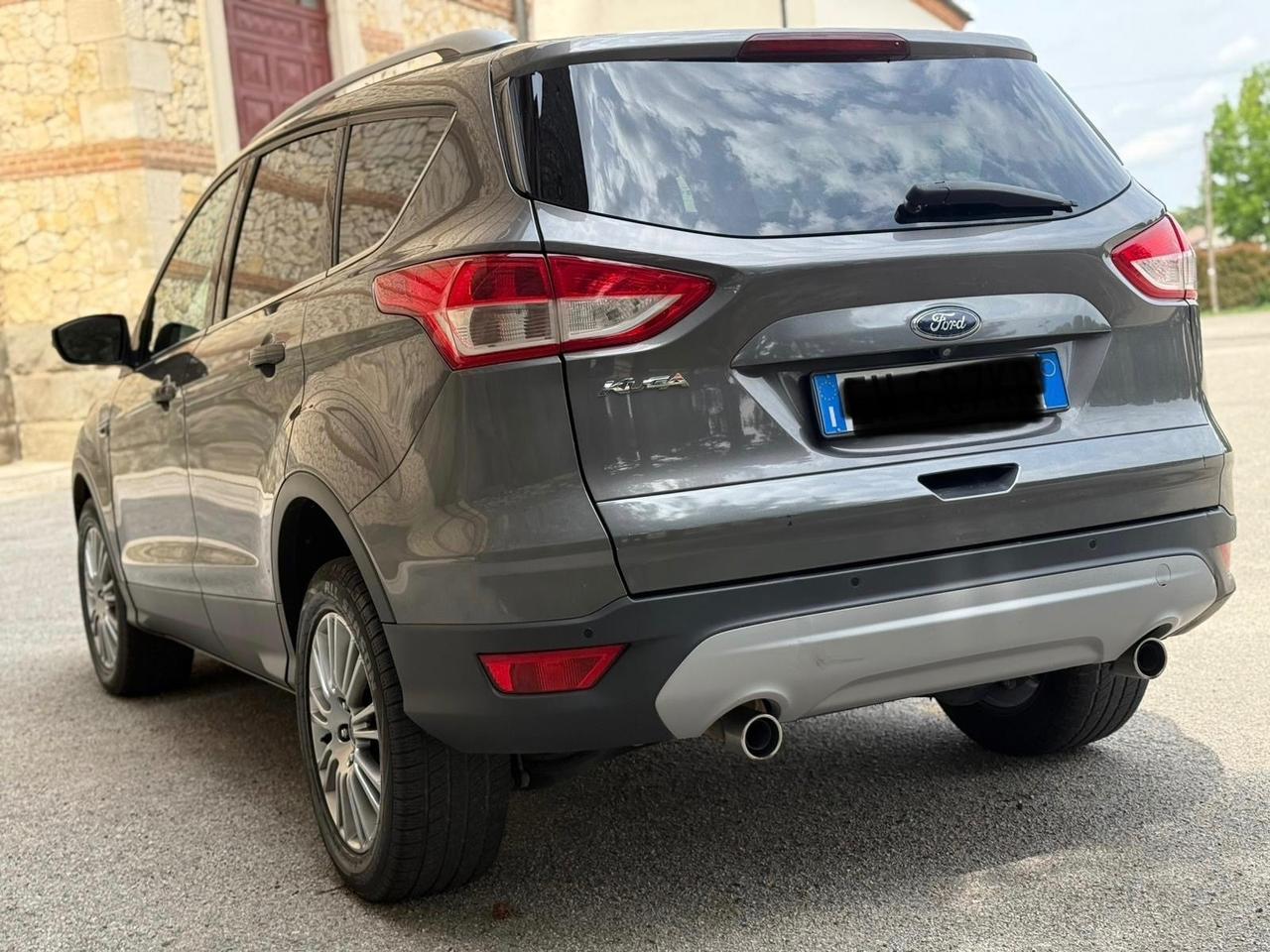 Ford Kuga 2.0 TDCI 140 CV 4WD Titanium