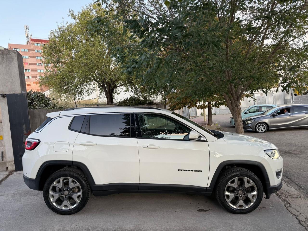 Jeep Compass KM. 98.000 2.0 aut. 4WD