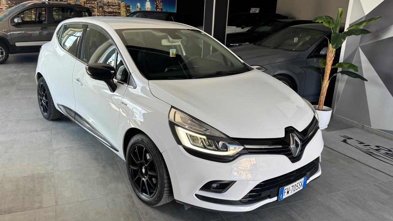 Renault Clio dCi 8V 90 CV 5 porte Moschino Life