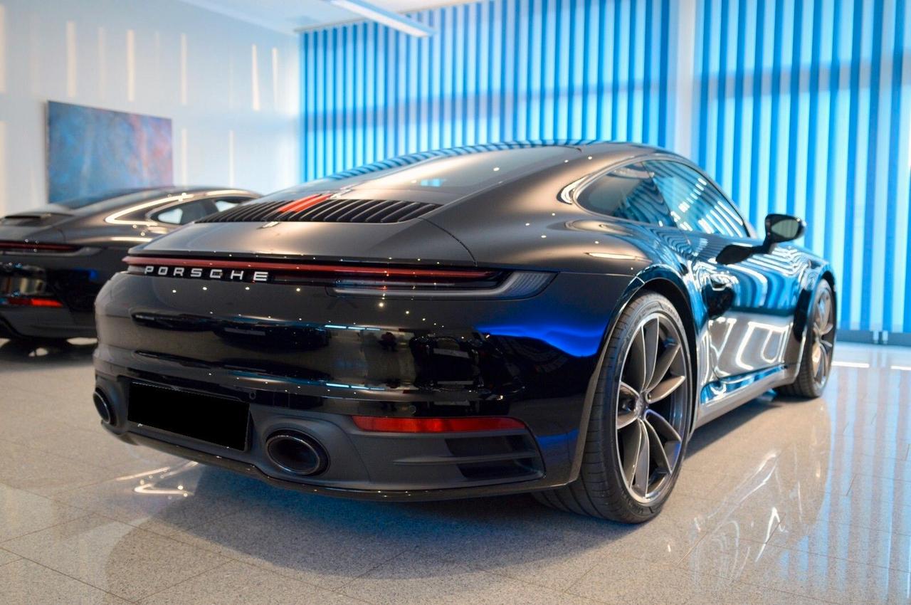 Porsche 911 Carrera