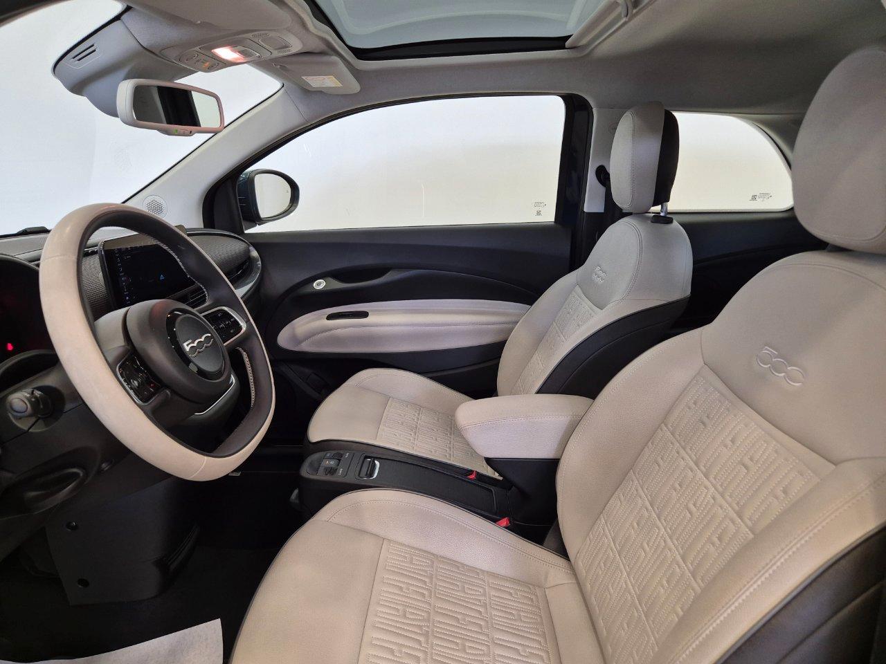 Fiat 500e 42 kWh La Prima by Bocelli IN PROMO - NEOPATENTATI