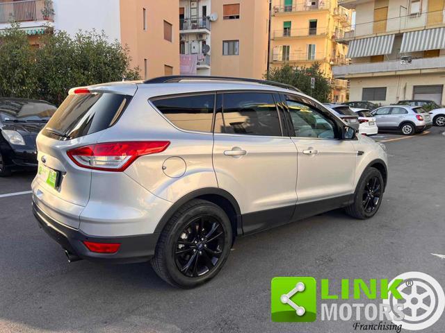 FORD Kuga 2.0 TDCI 140 CV 4WD Titanium