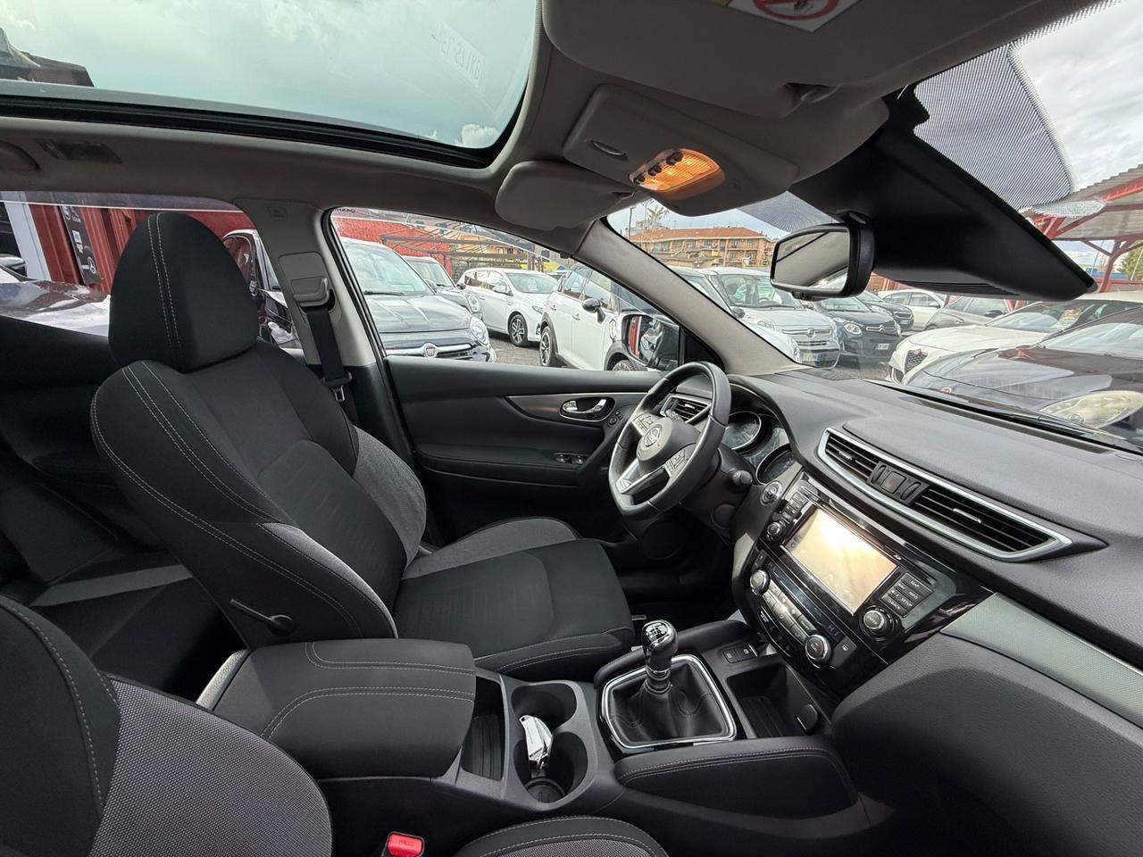 Qasqhqai 1.5 dci-unipro-( 65 mila km ) -unipro-rate