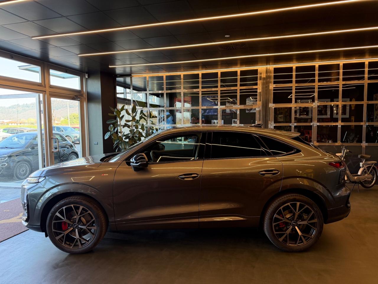 Audi Q3 SPB TFSI 150 kW S tronic quattro Line edition