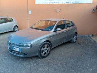 Alfa Romeo 147 1.9 JTD (120) 5 porte Progression
