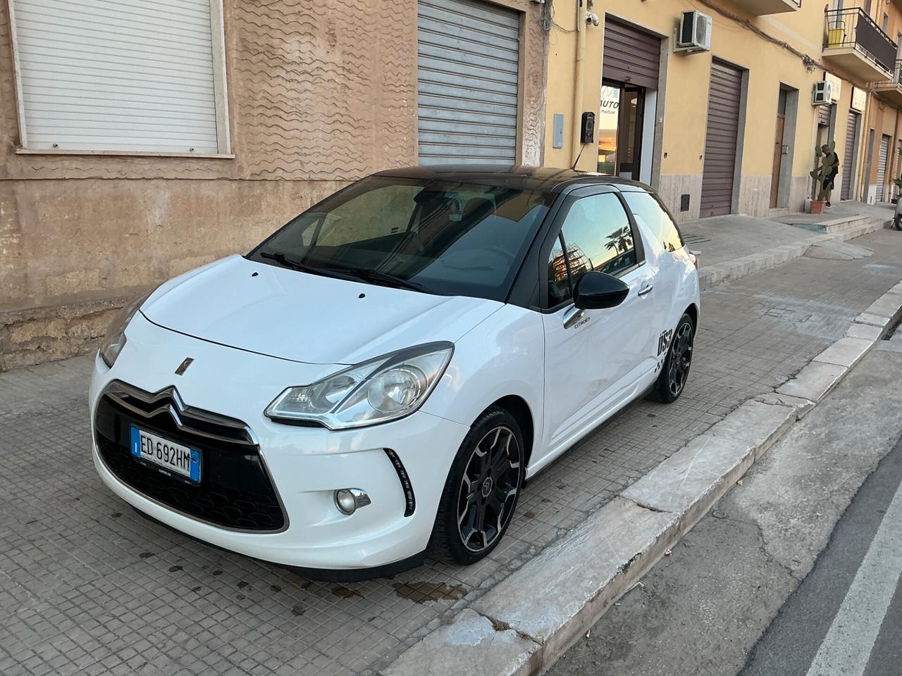 Ds DS3 3 1.4 HDi 70 Just Black